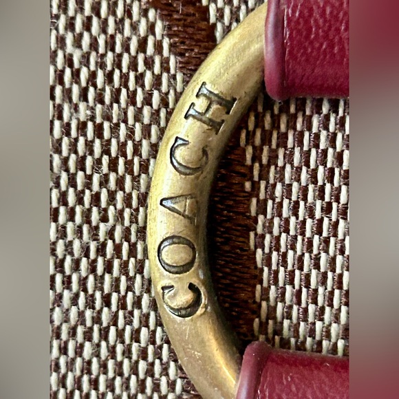 plum colored coach handbag - Picture 3 of 14